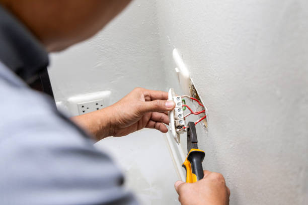 Best Best Electricians Near Me  in Warm Springs, OR